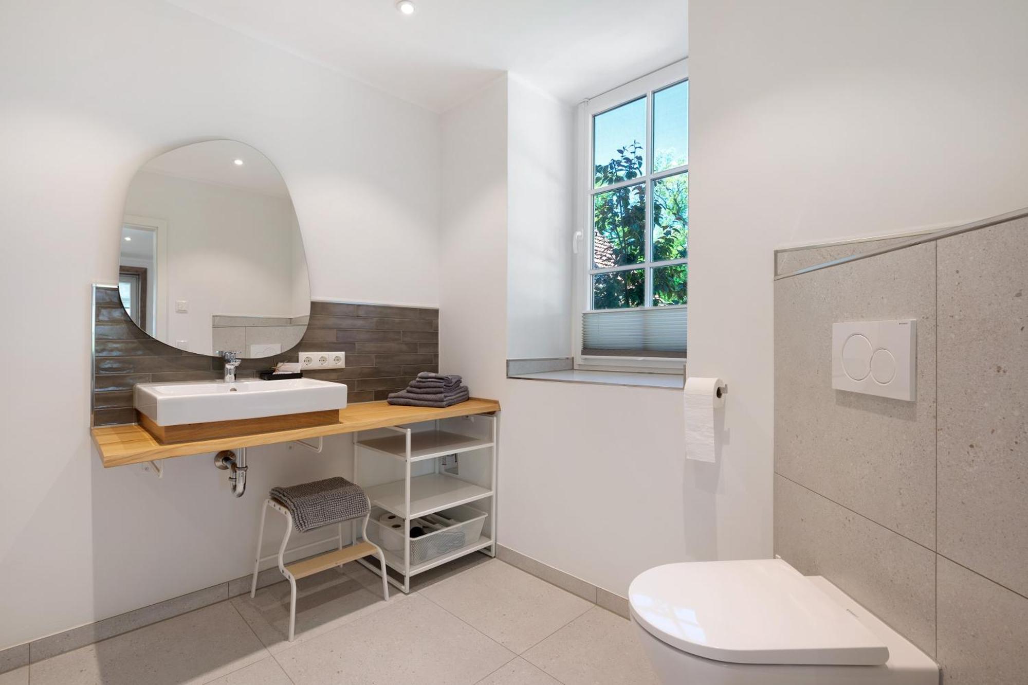 Eichengefluester Kranichzimmer Apartment